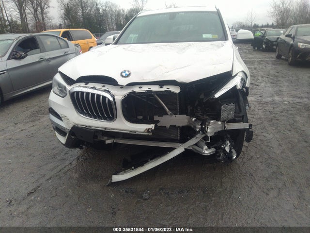 2018 BMW X3, VIN: 5UXTR9C53JLD68558