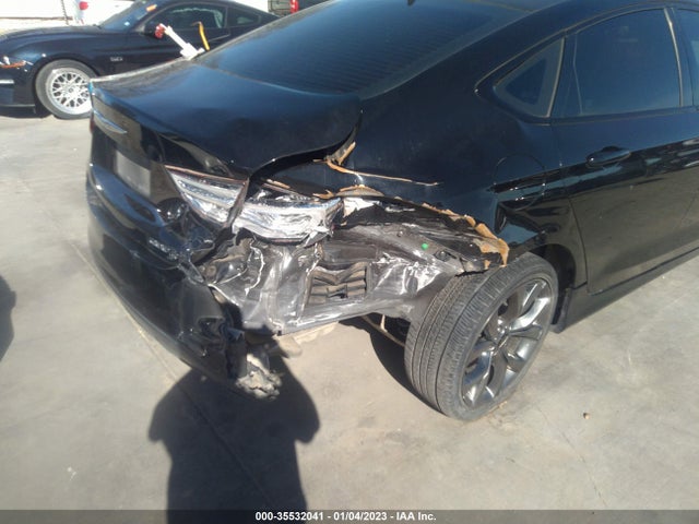 1C3CCCBB3GN161867 Chrysler 200 S