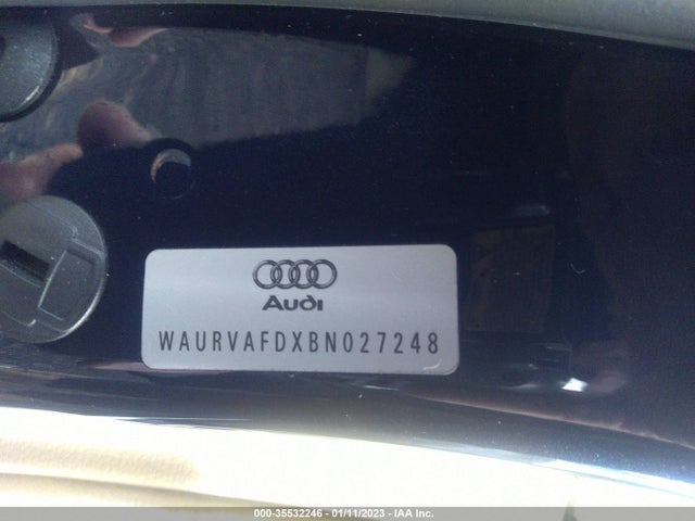 Audi A8 L 2011 WAURVAFDXBN027248 Image 10