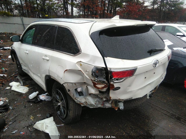 2016 Toyota Highlander, VIN: 5TDJKRFH2GS341326