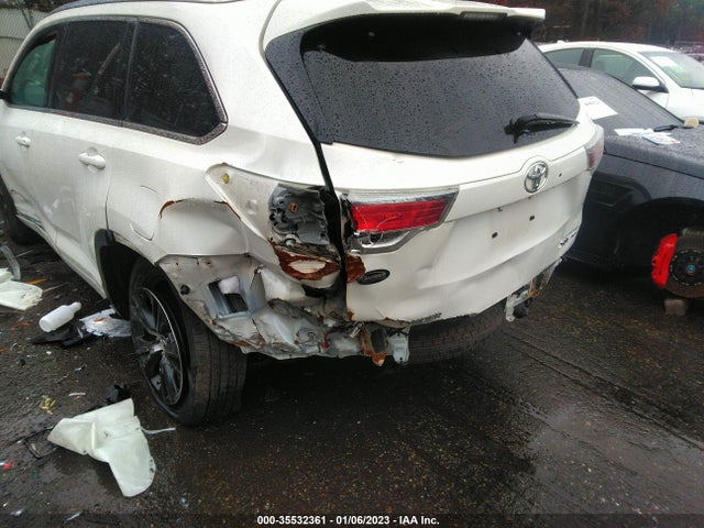 2016 Toyota Highlander, VIN: 5TDJKRFH2GS341326