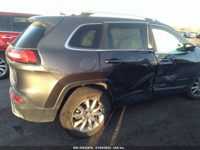 2018 Jeep Cherokee, VIN: 1C4PJMDX2JD555956