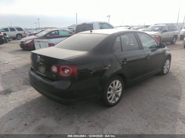 2010 VOLKSWAGEN JETTA SEDAN LIMITED VIN: 3VWRX7AJ9AM155659