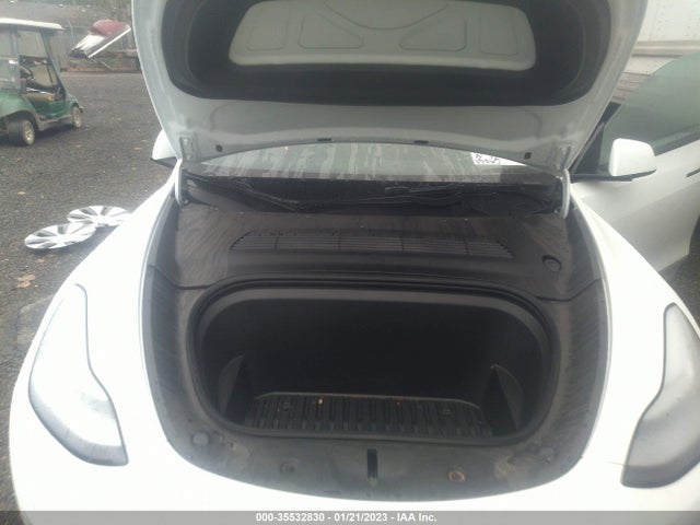 Tesla Model Y Long Range 2021 5YJYGDEE9MF300511 Image 12