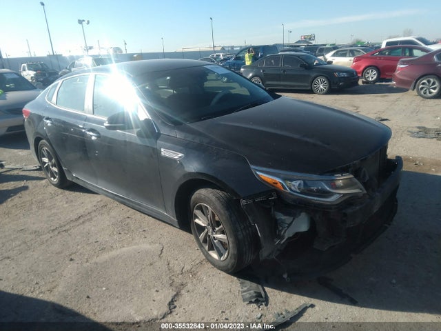 2019 Kia Optima, VIN: 5XXGT4L34KG341325