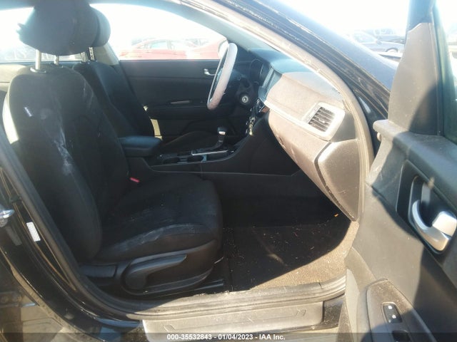 2019 Kia Optima, VIN: 5XXGT4L34KG341325