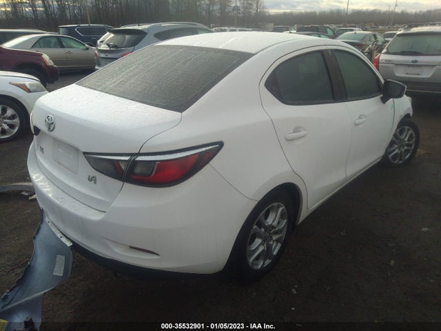 2017 Toyota Yaris, VIN: 3MYDLBYV6HY184657