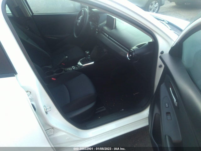 2017 Toyota Yaris, VIN: 3MYDLBYV6HY184657