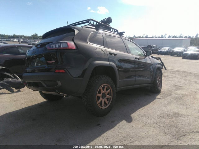 1C4PJMBXXKD425539 Jeep Cherokee Trailhawk Elite