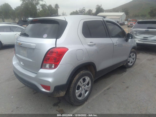 Chevrolet TRAX LS 2018 KL7CJKSB1JB721676 Image 4