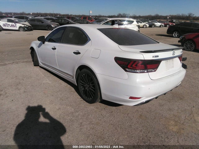 2015 Lexus LS, VIN: JTHBL5EF0F5134558
