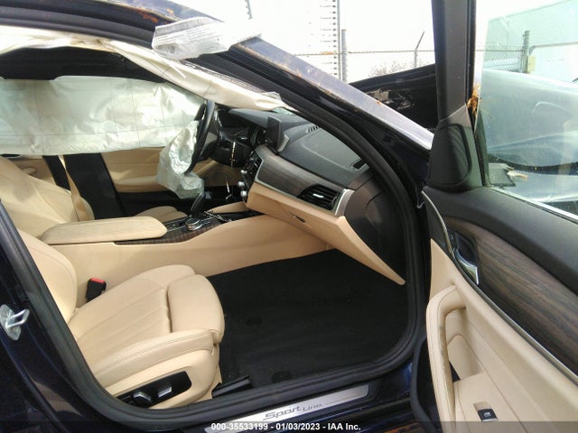 2017 BMW 5 Series, VIN: WBAJA5C33HG895407