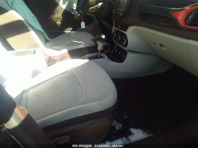 Jeep Renegade Latitude 2015 ZACCJBBT6FPB18974 Image 6