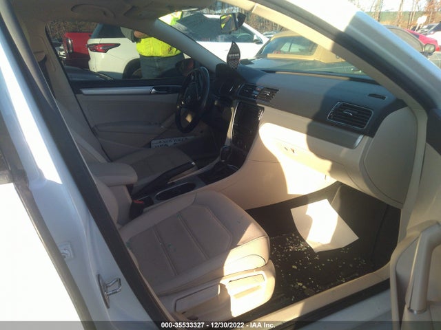 2019 Volkswagen Passat, VIN: 1VWLA7A33KC014288