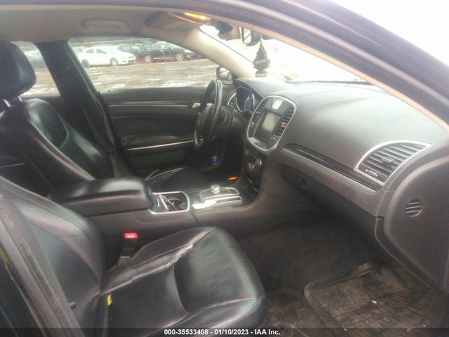 2C3CCARG8GH182552 Chrysler 300