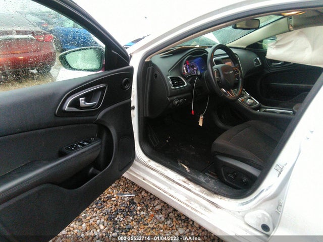 2015 Chrysler 200, VIN: 1C3CCCAB3FN641181