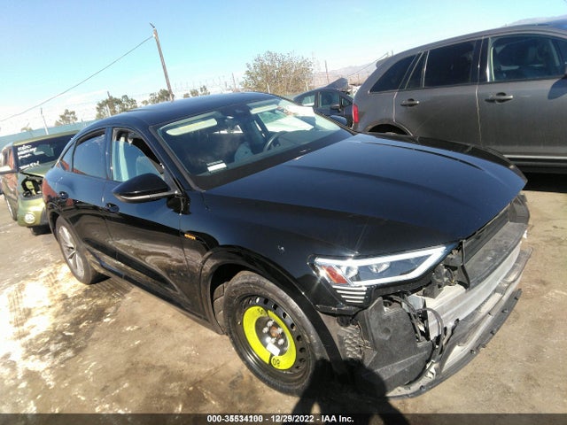 2021 Audi e-tron, VIN: WA11AAGE1MB007164