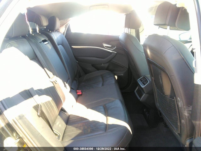 2021 Audi e-tron, VIN: WA11AAGE1MB007164