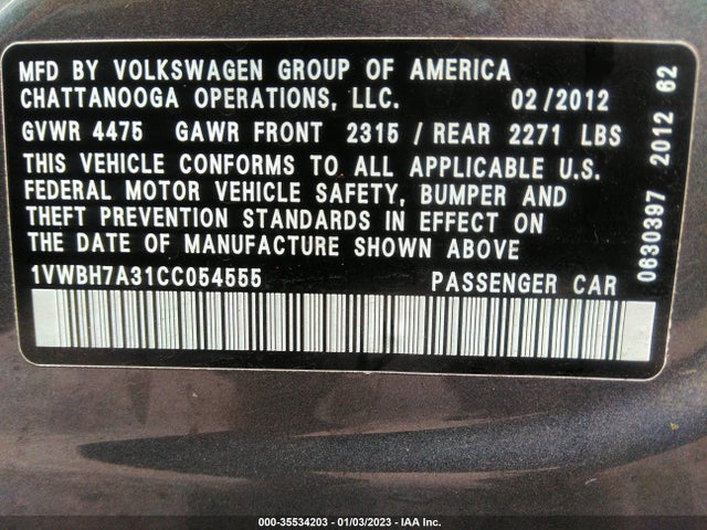 1VWBH7A31CC054555 Volkswagen Passat Se W/sunroof