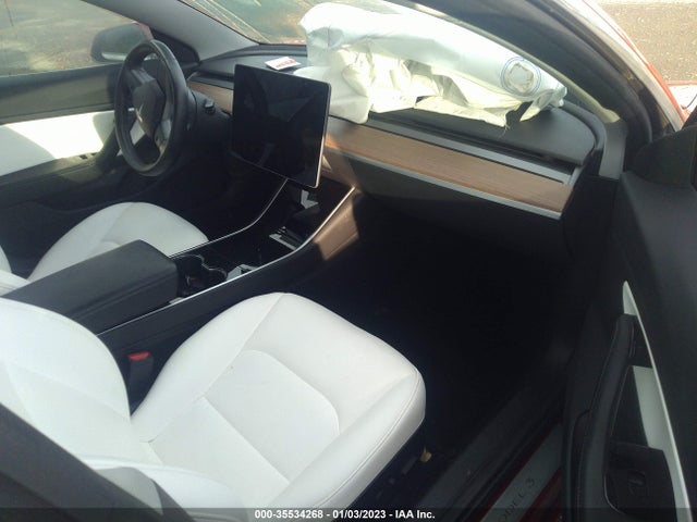Tesla Model 3 Long Range 2018 5YJ3E1EB8JF075059 Image 7