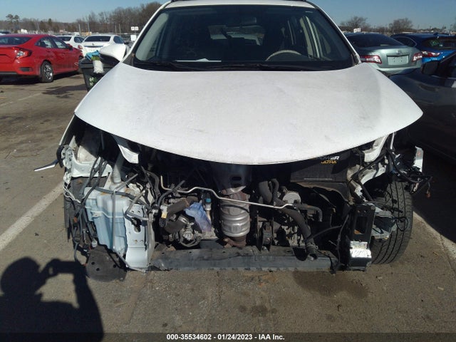 2015 Toyota RAV4, VIN: JTMWFREV4FJ042918