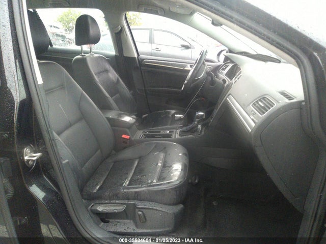 2019 Volkswagen Golf, VIN: WVWPR7AU9KW913158