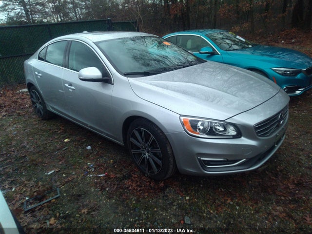 2017 Volvo S60, VIN: LYV402TK3HB155053