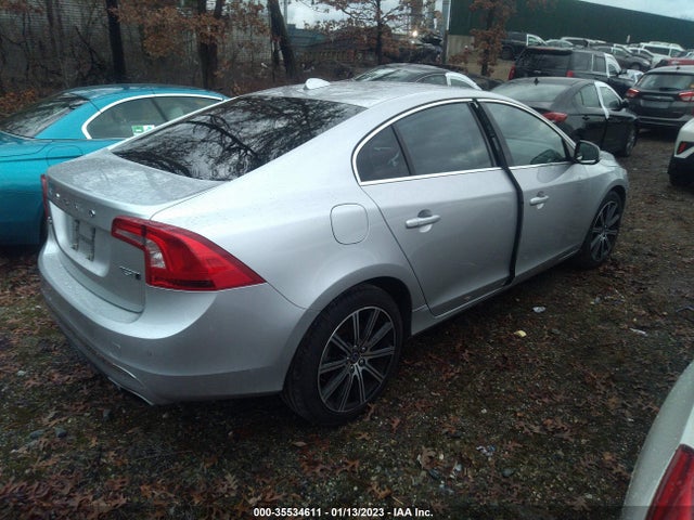 2017 Volvo S60, VIN: LYV402TK3HB155053