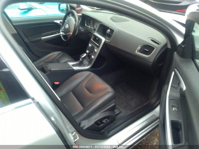 2017 Volvo S60, VIN: LYV402TK3HB155053