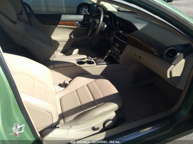 2015 MERCEDES-BENZ C-CLASS C 250 VIN: WDDGJ4HB1FG362451