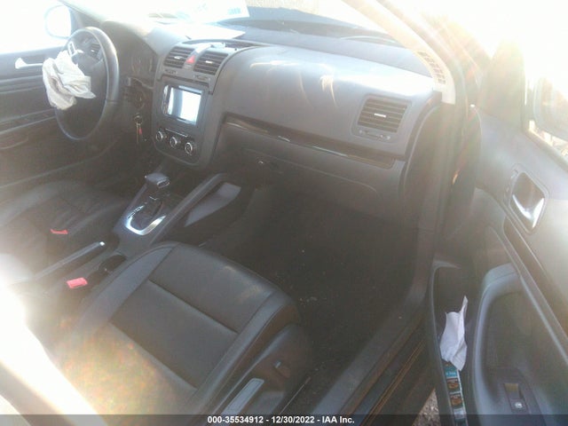2010 VOLKSWAGEN JETTA SEDAN SE VIN: 3VWRZ7AJ5AM014713