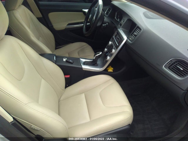 2018 Volvo S60, VIN: LYV402TK8JB159119