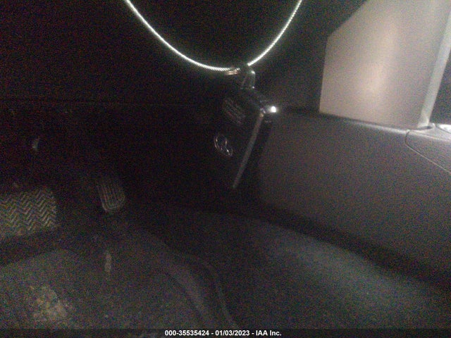 2018 Toyota RAV4, VIN: 2T3RFREV8JW836957
