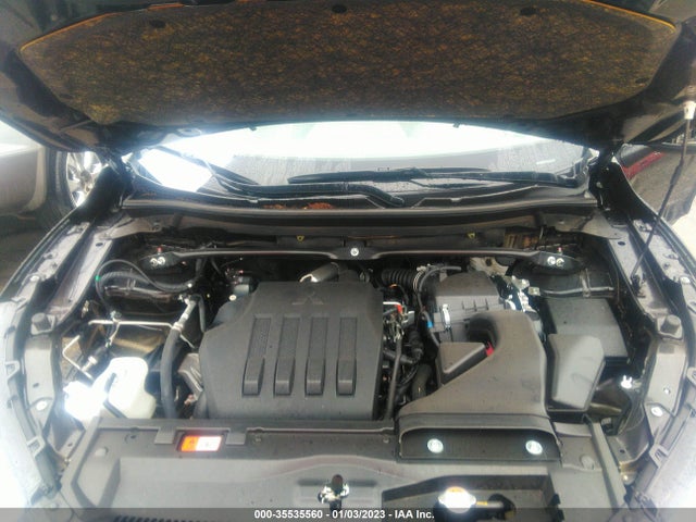 JA4ATUAAXNZ051643 Mitsubishi Eclipse Cross Es