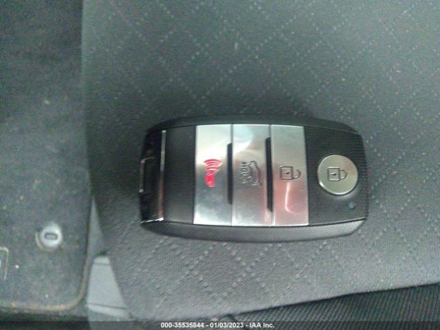 5XYPGDA56LG657220 KIA Sorento S V6
