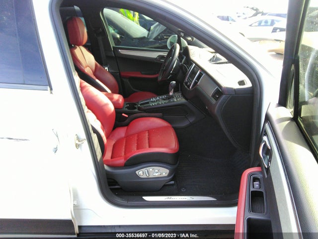 2015 PORSCHE MACAN S VIN: WP1AB2A52FLB44045