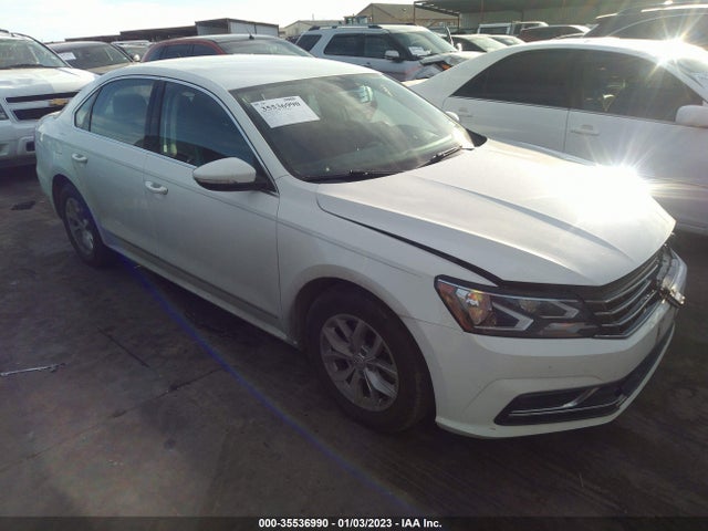 2017 Volkswagen Passat, VIN: 1VWAT7A31HC053374