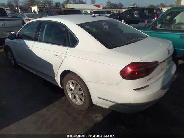 2017 Volkswagen Passat, VIN: 1VWAT7A31HC053374