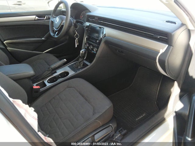 1VWAA7A32LC004683 Volkswagen Passat 2.0t S