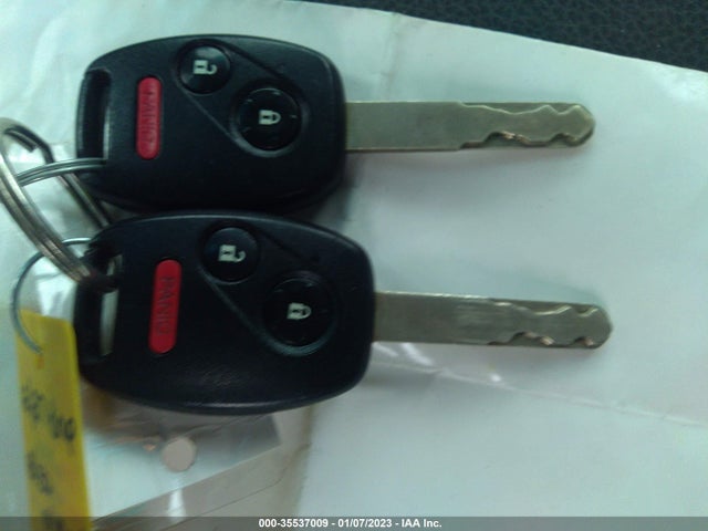 2006 HONDA PILOT EX-L VIN: 2HKYF18526H530697