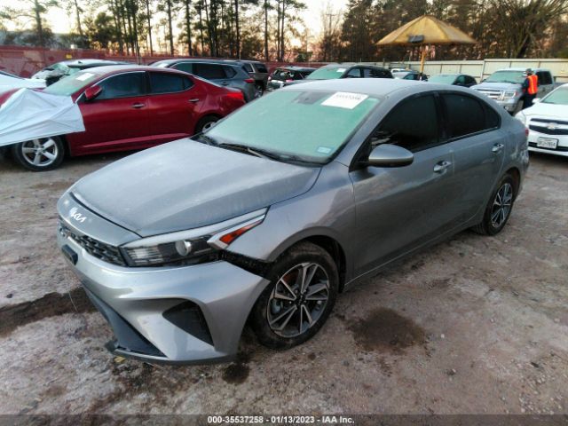 3KPF24AD1NE481663 KIA Forte Lxs