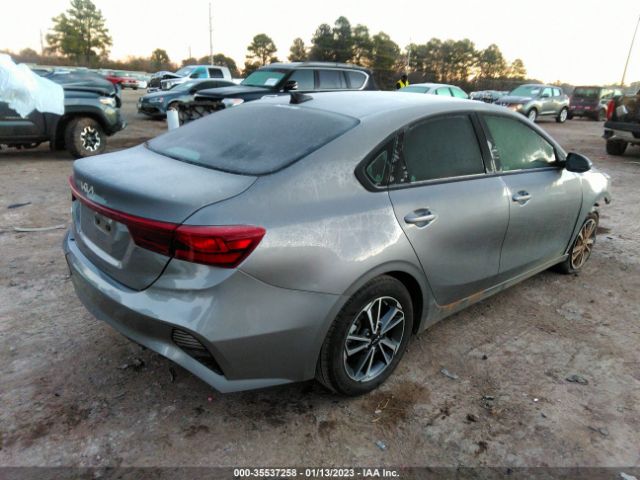 3KPF24AD1NE481663 KIA Forte Lxs