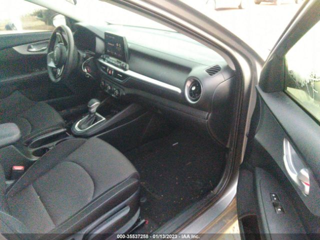 3KPF24AD1NE481663 KIA Forte Lxs
