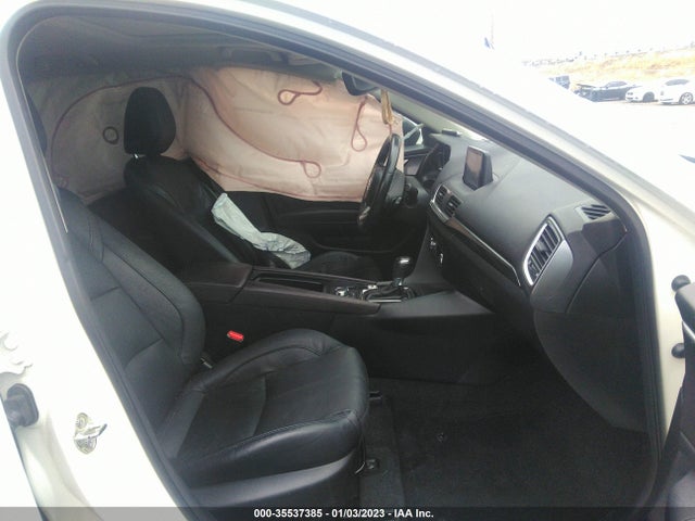 2018 Mazda 3, VIN: 3MZBN1M34JM202842