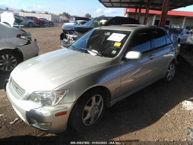 Lexus IS 300 2001 JTHBD182010024954 Image 2
