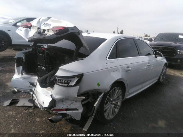 Audi A4 Premium Plus 2018 WAUENAF43JN020056 Image 4