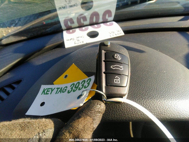 WA1JCCFS0JR011383 Audi Q3 Premium Plus