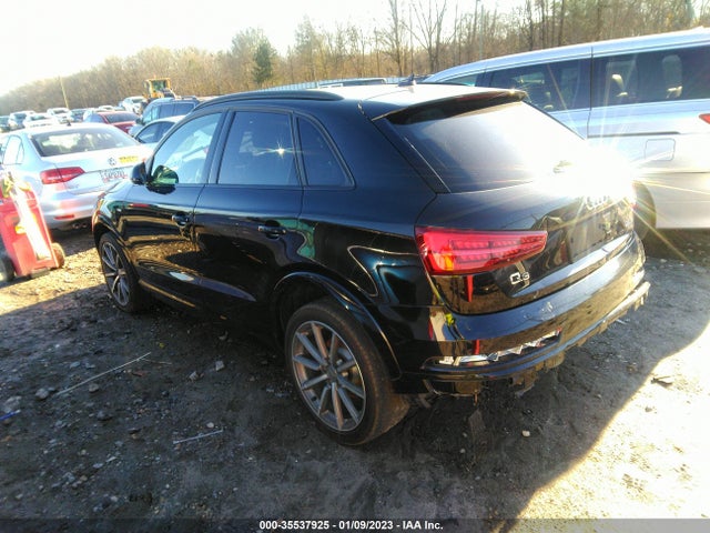 WA1JCCFS0JR011383 Audi Q3 Premium Plus