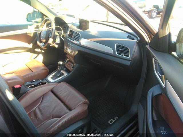 WA1JCCFS0JR011383 Audi Q3 Premium Plus