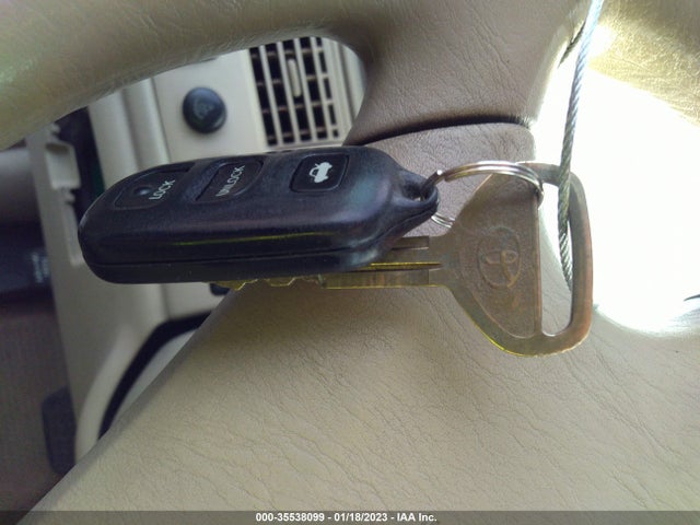 2001 TOYOTA AVALON XL W/BUCKET SEATS VIN: 4T1BF28B91U133385